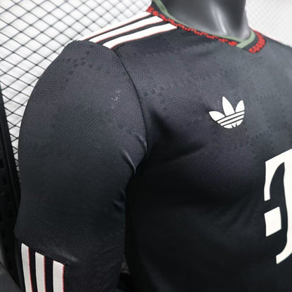 Bayern Munich Player Jersey Champions League 2025/26 - Long Sleeve